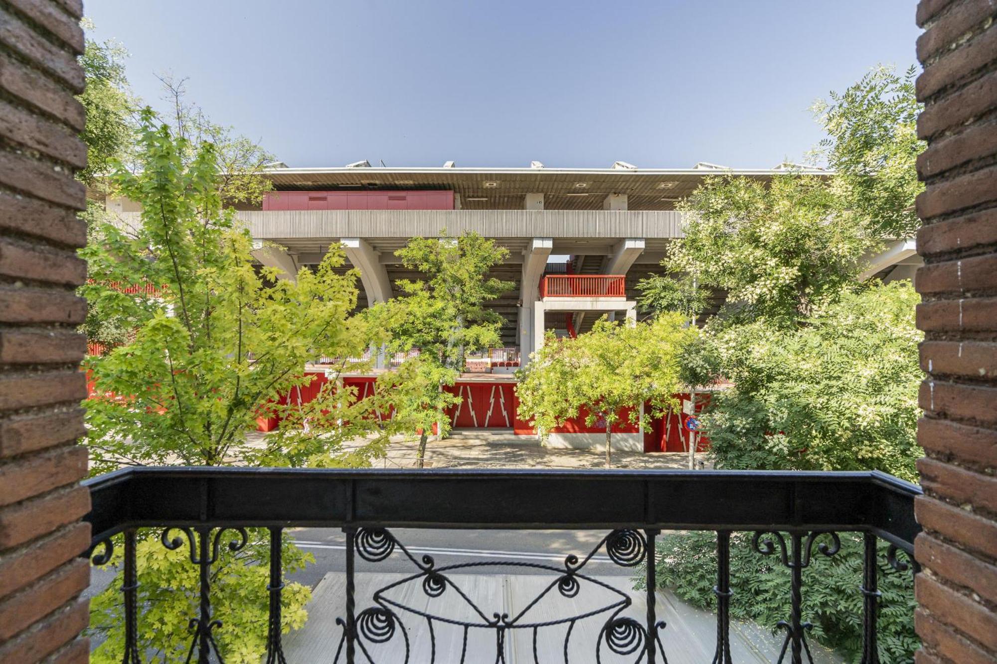 Apartamentos En La Avda De La Albufera Alquiler Temporal Madrid Esterno foto