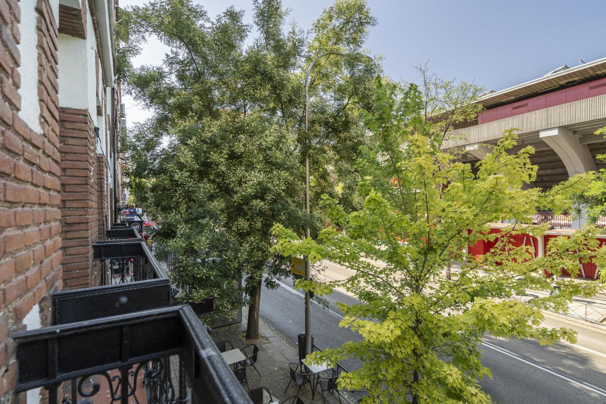 Apartamentos En La Avda De La Albufera Alquiler Temporal Madrid Esterno foto